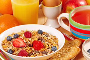 Perte de poids : la confiture au petit-déjeuner, est-ce une bonne